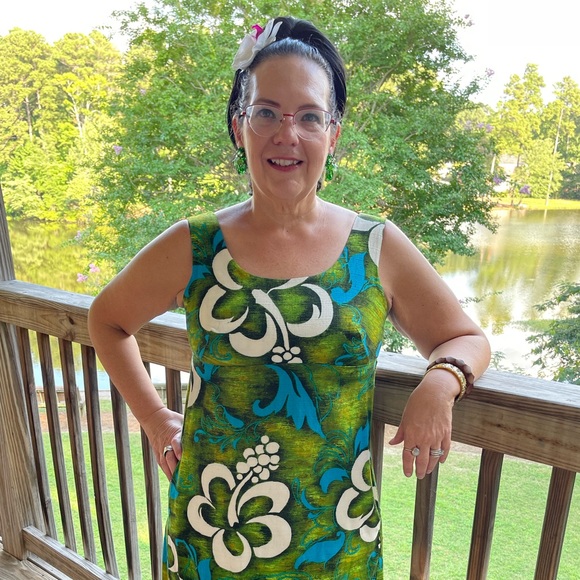 Meet your Posher, Tasha - Picture 3 of 5